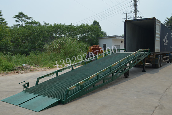 移動(dòng)登車(chē)橋（B系列）