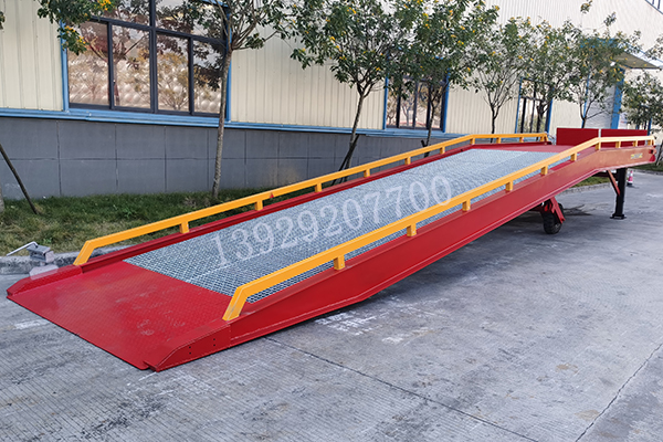 廣州西卡德高移動(dòng)登車(chē)橋案例